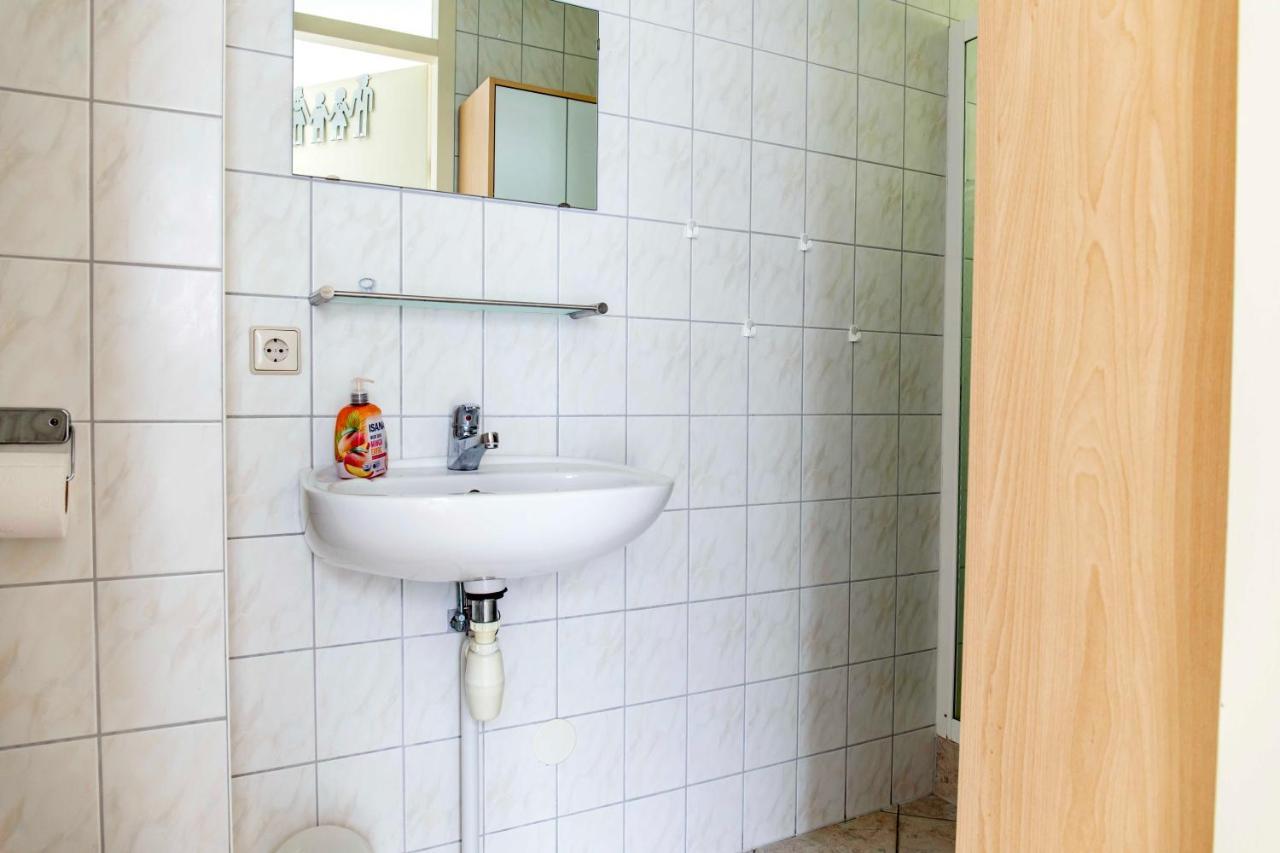 Bungalow 40 Op Recreatiepark De Wielen Sint Maarten Luaran gambar